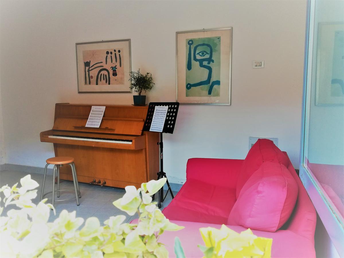 Ostello Residenza Molinatto Oggiono Bagian luar foto
